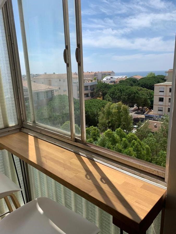 L'Appart Frejus Plage Exteriör bild